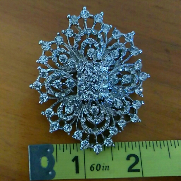 Silver Tone Rhinestone Brooch - Picture 3 of 4